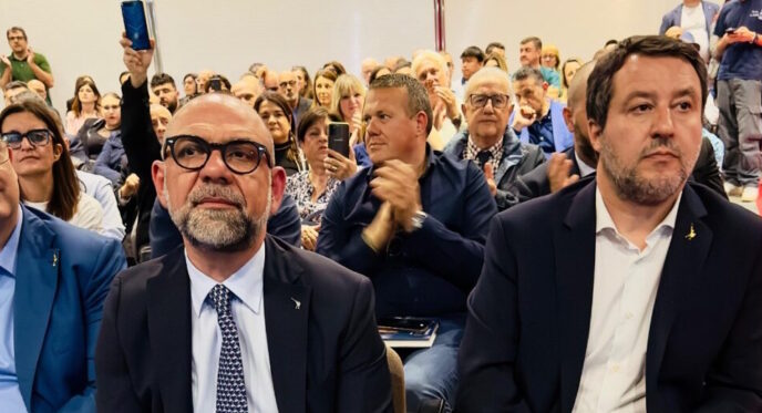 Roberto Marti assieme a Matteo Salvini